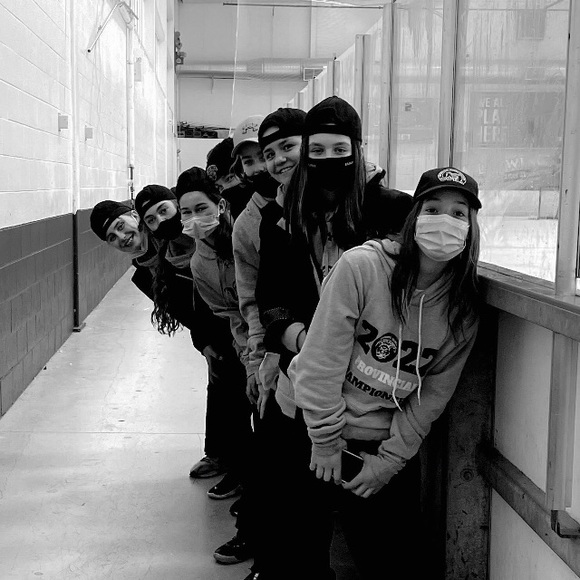 Meet your Posher, Kloe - Picture 1 of 1